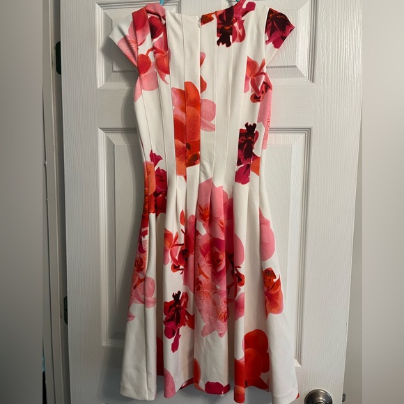 Calvin Klein Pleated dress - Picture 3 of 3